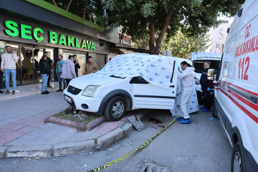 Nişanlanan eski sevgilisini öldüren kadın, son kurşunu kendine sıktı 10